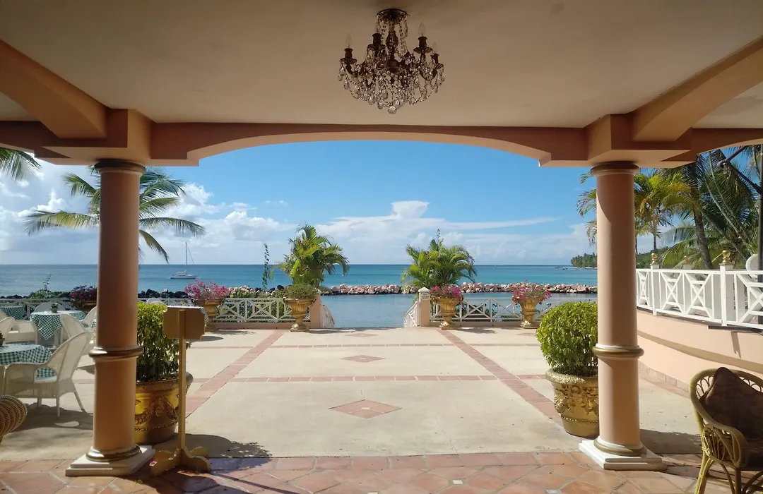 Coco Reef Resort & Spa-1